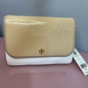 NWT New Tory Burch Emerson chain wallet Crossbody 💛🤍